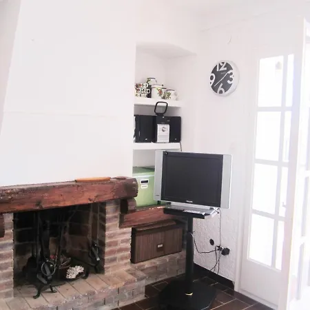 Apartment Atico Cerca De La Playa En 1096 Llanca